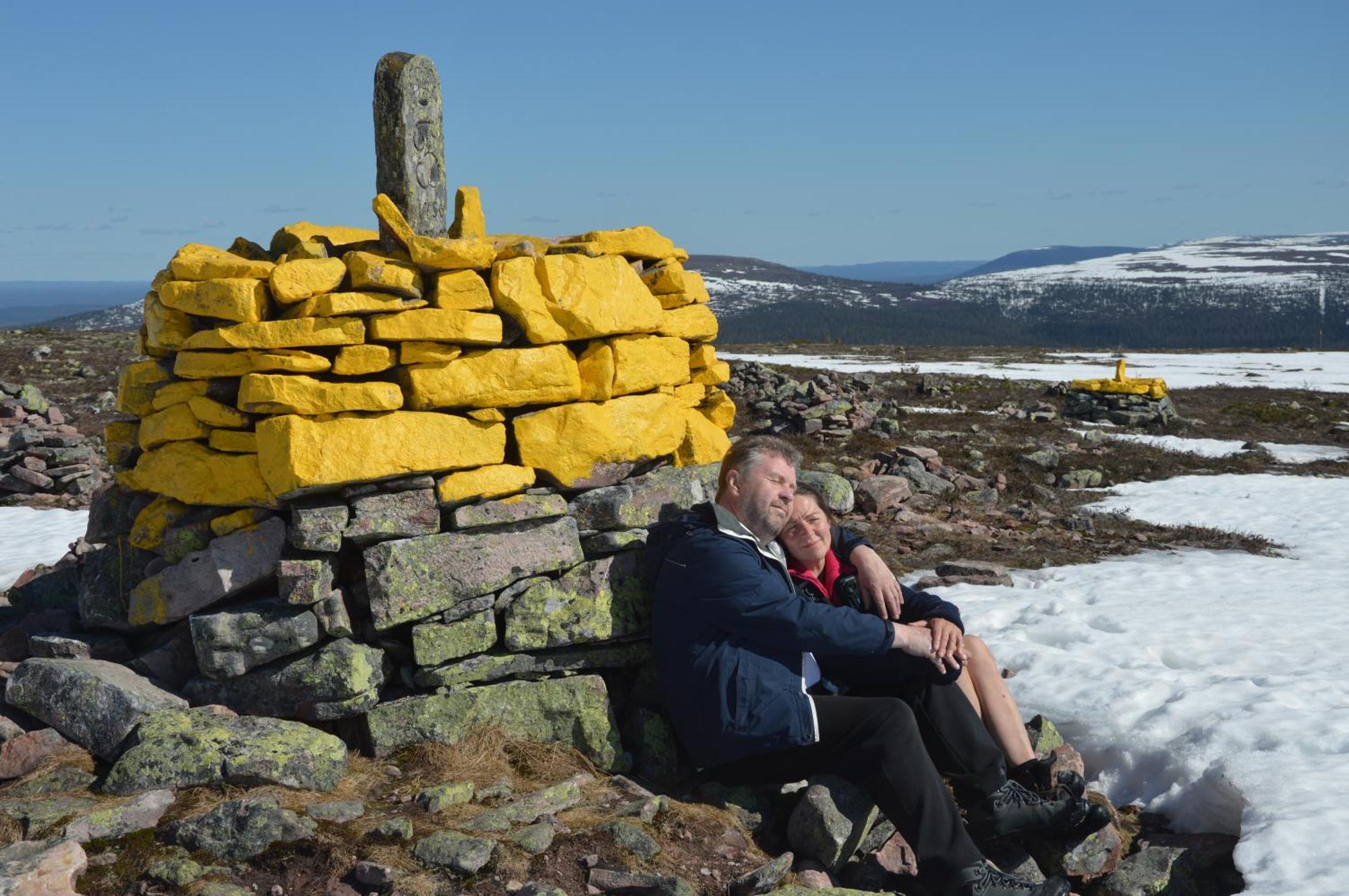 Hytte Anno 1721 Uten Internett, Strom, Vann - Men Med Rodmalt Utedo Ljørdal Dış mekan fotoğraf